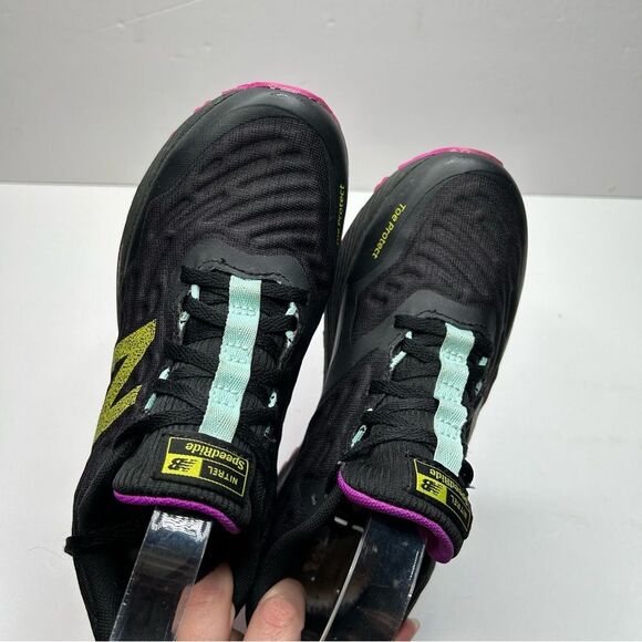 New Balance Women's Black and Yellow all terrain Running Shoes 7 - Picture 8 of 9